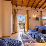 Venetian Era - Doukades Center Loft Apt